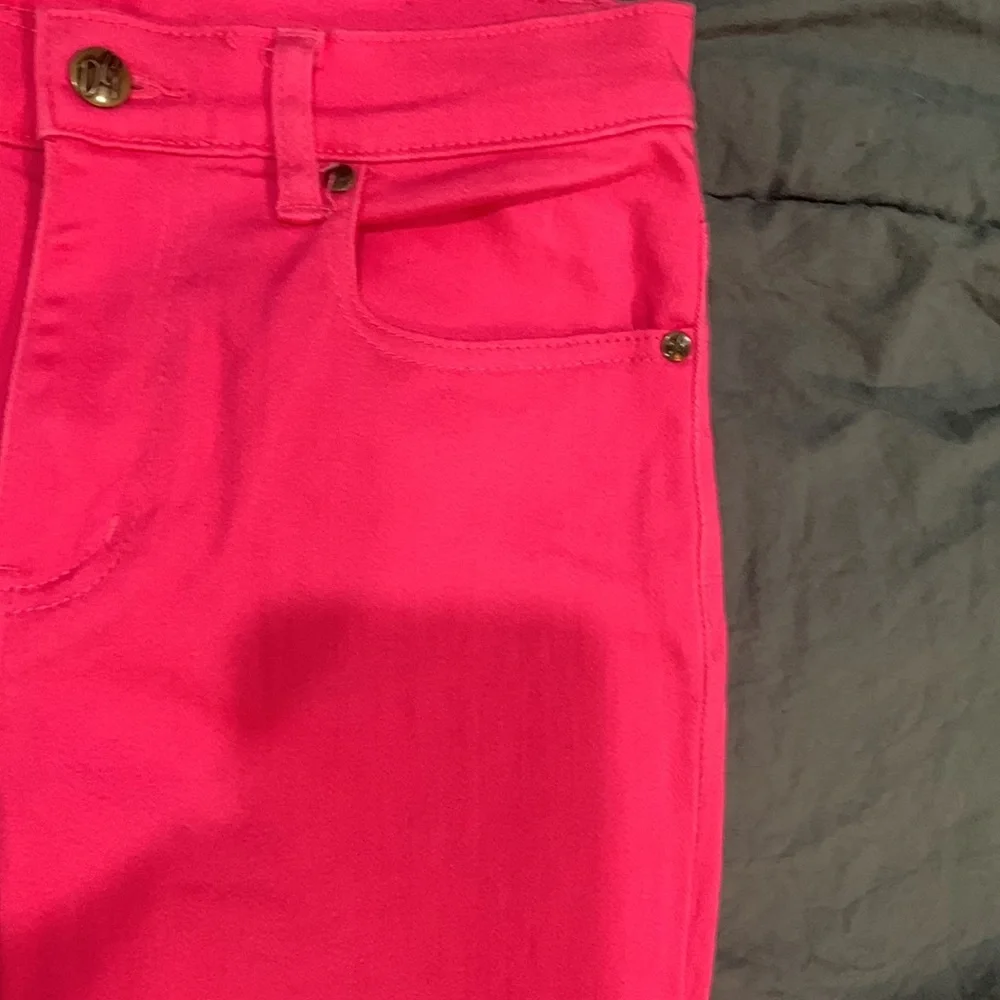 DG2 Diane Gilman - Pink denim jeans with zipper on legs - Size 2 - Picture 10 of 14